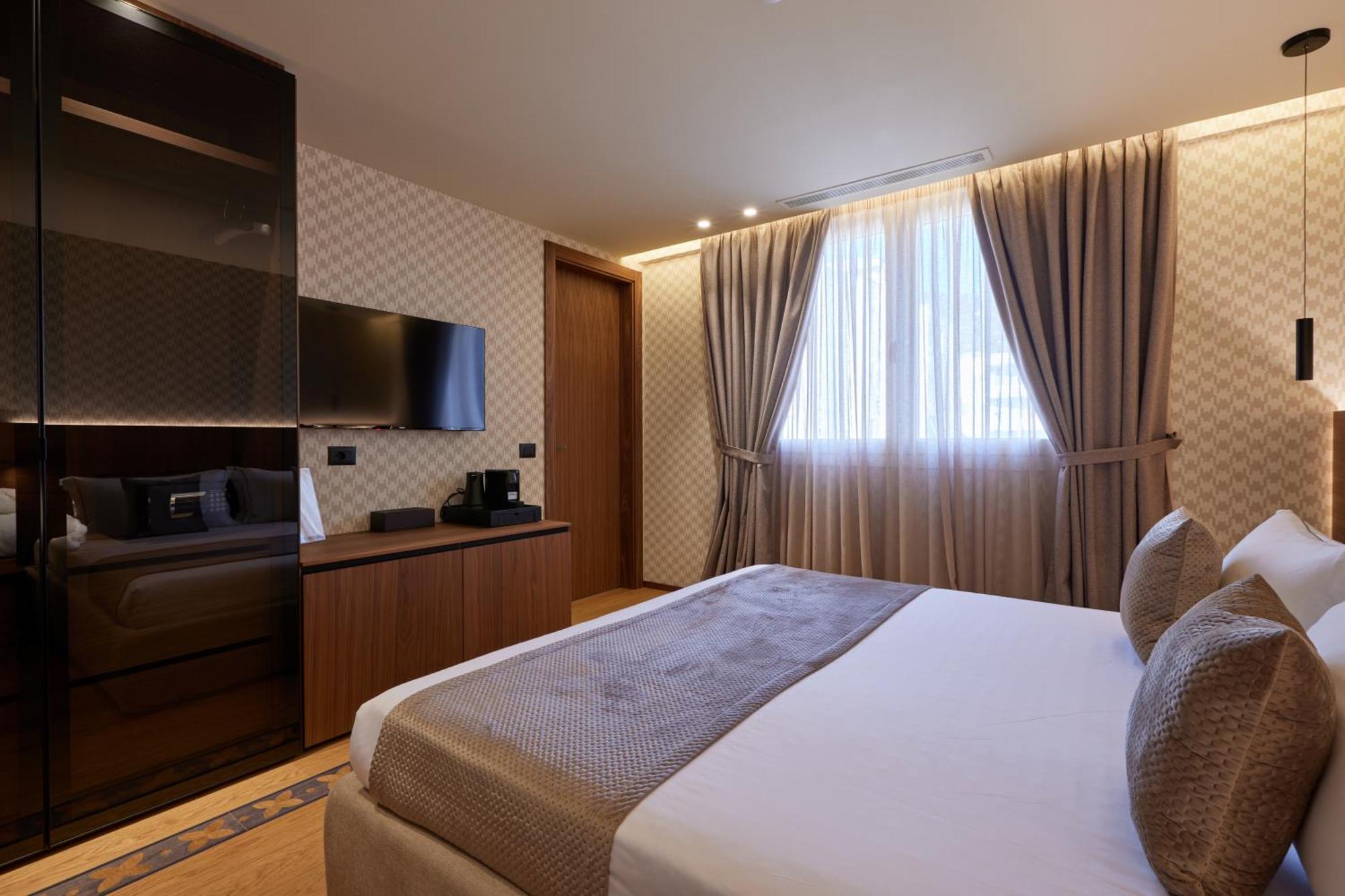 Valis Luxury Hotel Vlore Phòng bức ảnh