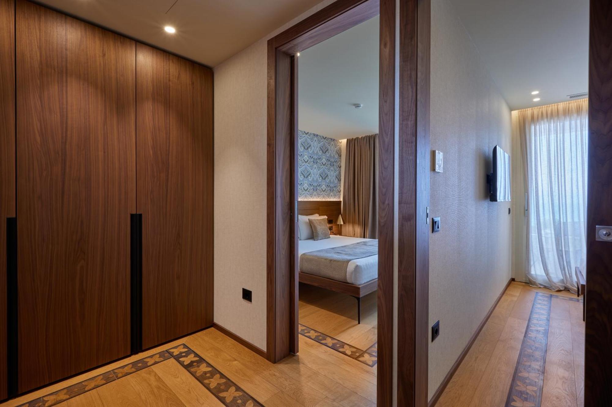 Valis Luxury Hotel Vlore Ngoại thất bức ảnh