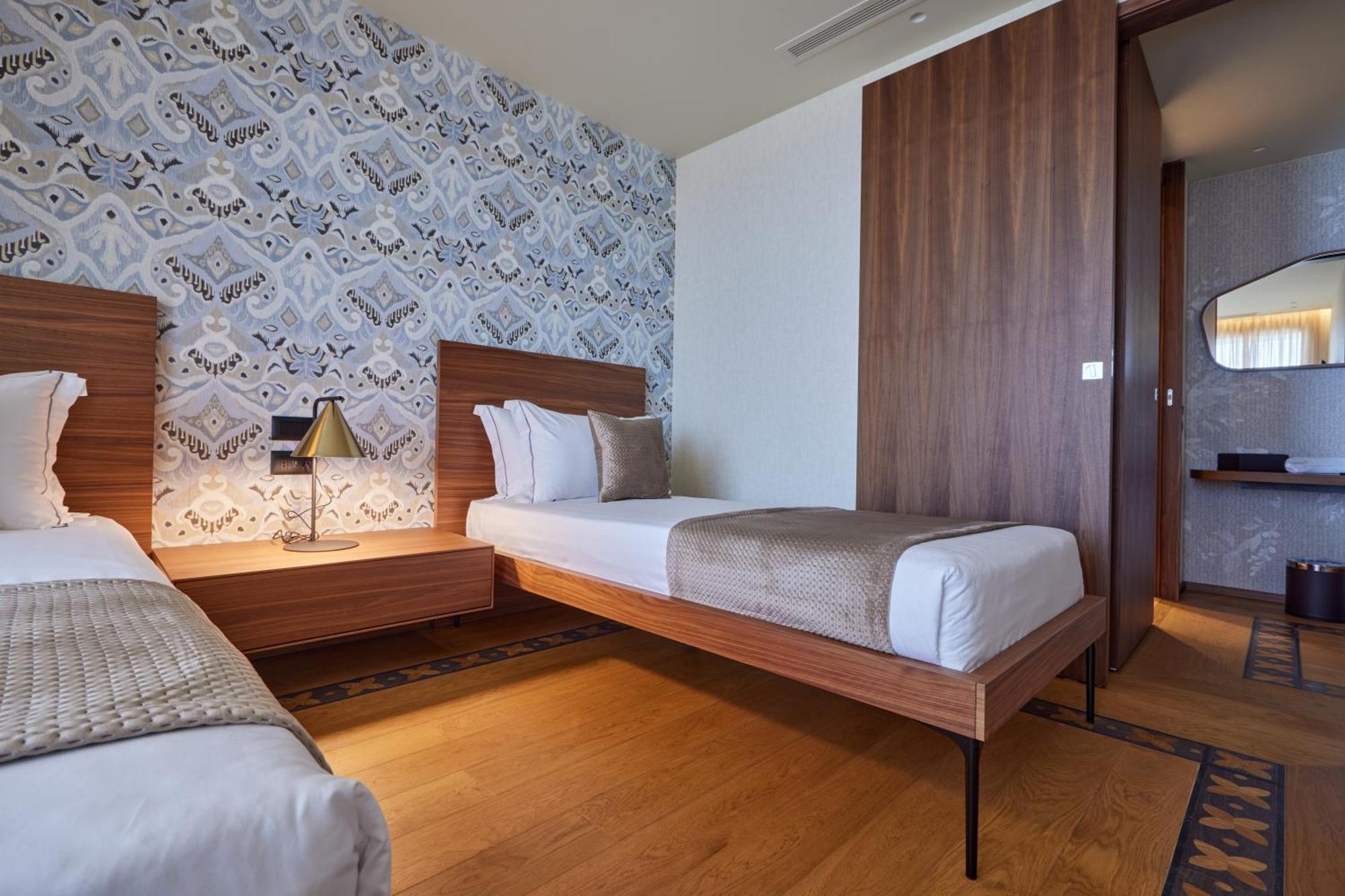 Valis Luxury Hotel Vlore Ngoại thất bức ảnh
